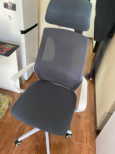 Компьютерное кресло Golem dark gray / white фото покупателя 8