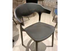 Пластиковый стул Forma серый из шоурума 2
