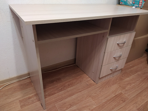 Стол письменный Бриз МДФ волна лайм / ясень светлый фото покупателя 136