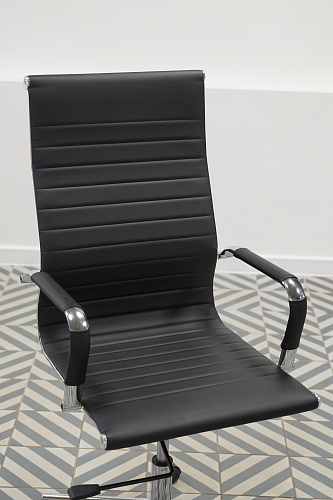 Компьютерное кресло Reus white из шоурума 1