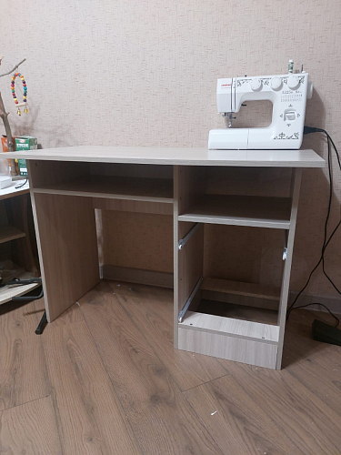 Стол письменный Бриз МДФ волна лайм / ясень светлый фото покупателя 1