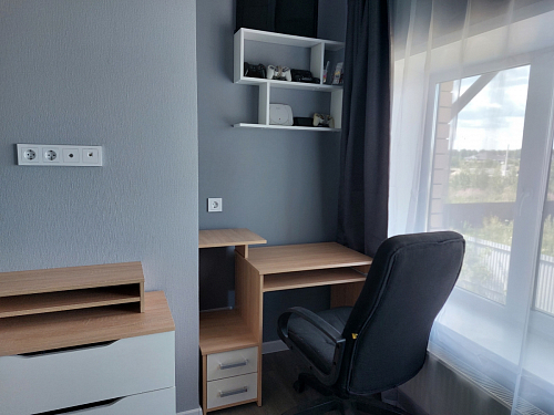 Стол компьютерный Джаз-24 правый белый фото покупателя 55