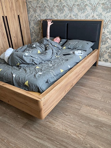 Двуспальная кровать Клауд 160х200 парящая дуб крафт золотой / антрацит фото покупателя 5