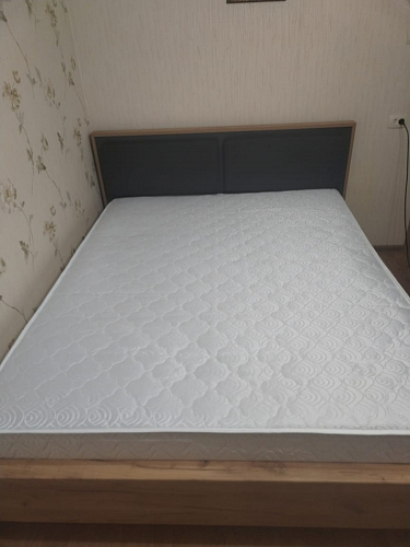 Двуспальная кровать Клауд 160х200 парящая дуб крафт золотой / антрацит фото покупателя 194