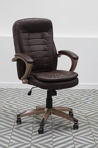 Компьютерное кресло Palamos черное из шоурума 3