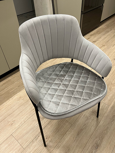 Стул на металлокаркасе Инклес дымчатый / черный глянец фото покупателя 22