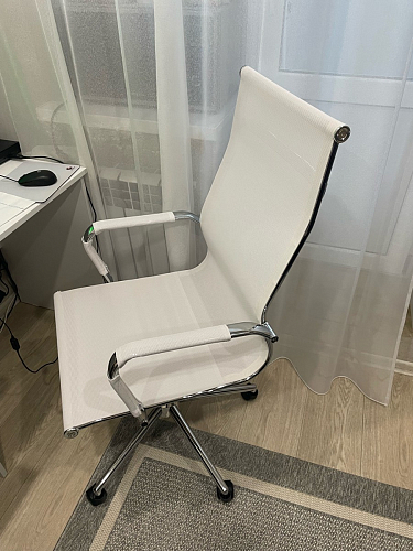 Компьютерное кресло Reus черная сетка / хром фото покупателя 38