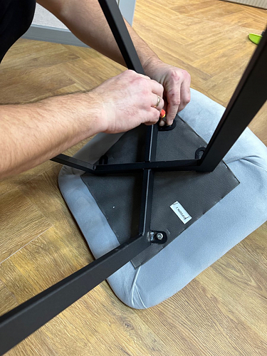 Стул на металлокаркасе Чилли К светло-серый велюр / черный каркас фото покупателя 188