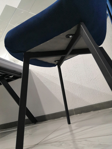 Стул на металлокаркасе Челси бежевый / черный фото покупателя 154