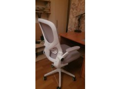 Компьютерное кресло Konfi light gray / white фото покупателя 297