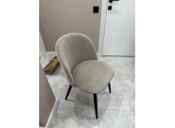 Стул на металлокаркасе Gabi 1 бежевый / черный с серебряными наконечниками фото покупателя 53