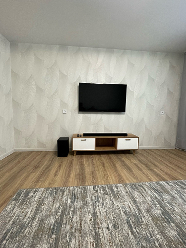 ТВ-тумба Эго Т-3 на ножках бетон светлый / белый глянец фото покупателя 64