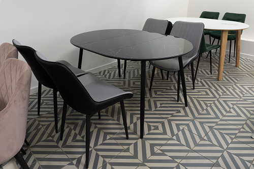 Стеклянный стол Кловис 100(140)х100х76 обсидиан / черный из шоурума 2