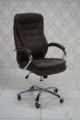 Компьютерное кресло Tomar коричневое из шоурума 1
