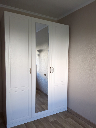 Шкаф Ливерпуль с зеркалом белый / ясень ваниль фото покупателя 1