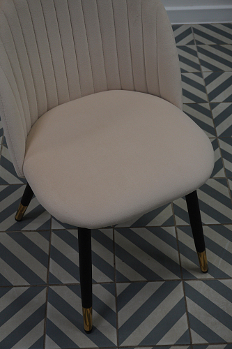 Стул на металлокаркасе Gabi latte / gold / black из шоурума 1