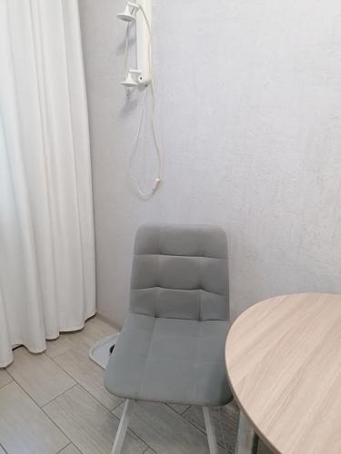 Стул на металлокаркасе Чилли К светло-серый велюр / черный каркас фото покупателя 310