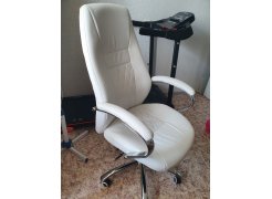 Компьютерное кресло Aragon белое фото покупателя 38