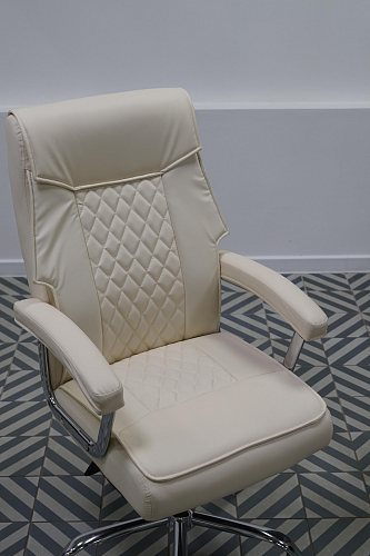 Компьютерное кресло Darin cream из шоурума 1