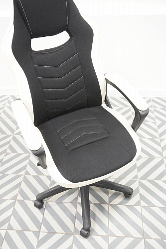 Компьютерное кресло Gamer черное / серое из шоурума 1