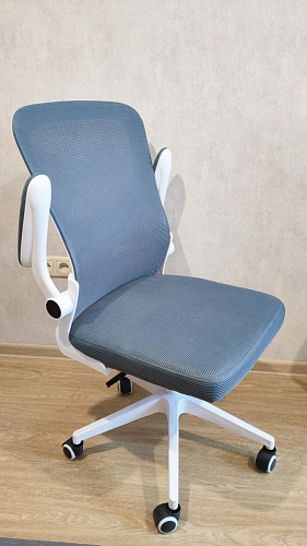 Компьютерное кресло Konfi dark gray / pink / white фото покупателя 63