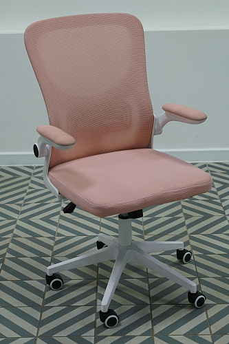Компьютерное кресло Konfi pink / white из шоурума 2