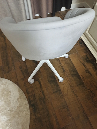 Компьютерное кресло Пард экокожа белый фото покупателя 204