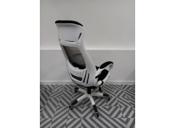 Компьютерное кресло Burgos белое из шоурума 6