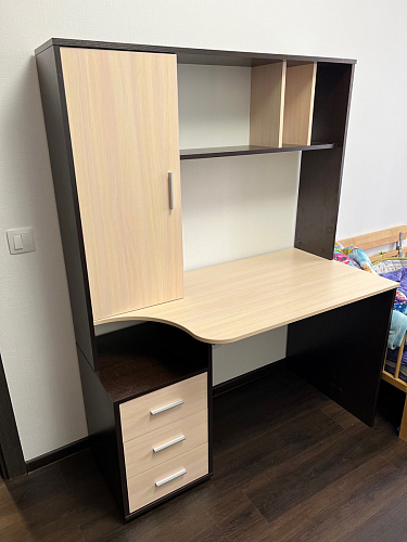 Стол компьютерный КСТ-16 бетон / белый фото покупателя 96