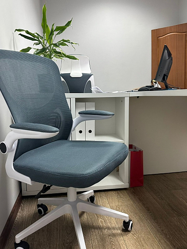 Компьютерное кресло Konfi light gray / blue / white фото покупателя 105