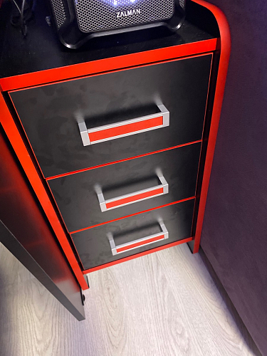 Тумба Ханна черная / красная  - Уцененный экземпляр фото покупателя 67