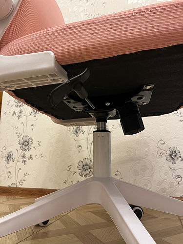 Компьютерное кресло Konfi pink / white фото покупателя 221