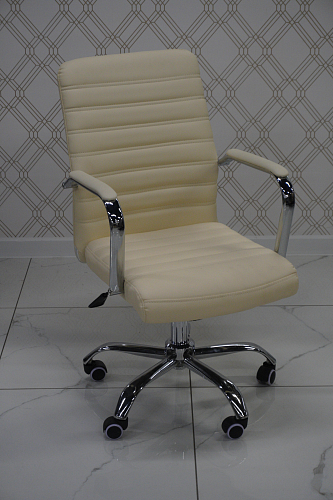 Компьютерное кресло Tongo бежевое из шоурума 2