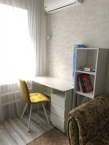 Стул на металлокаркасе Чилли К черный / зеленый фото покупателя 350