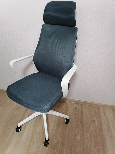 Компьютерное кресло Golem black / white фото покупателя 23