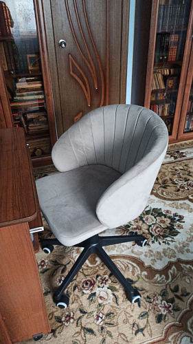 Компьютерное кресло Пард confetti silver серый / черный фото покупателя 224